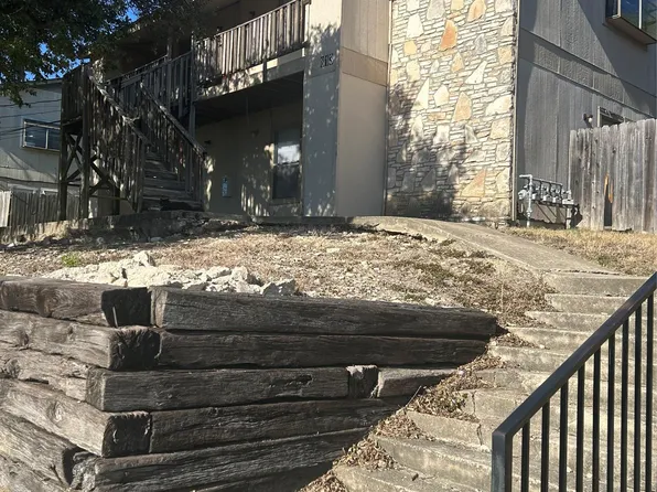 813 Bracewood Cir, San Marcos, TX 78666