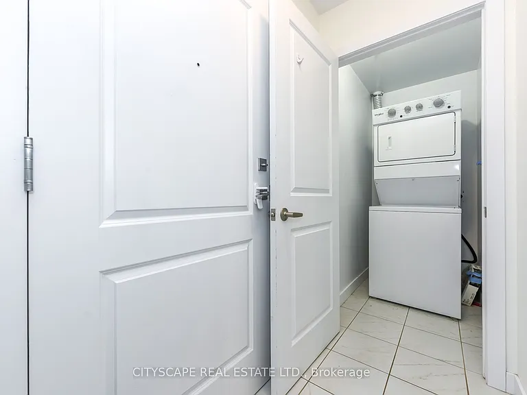 450 Dundas St E #323 — Photo 21