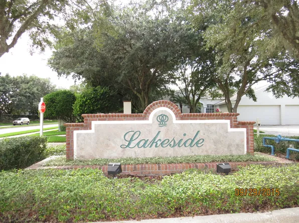 9427 Hunters Pond Dr, Tampa, FL 33647