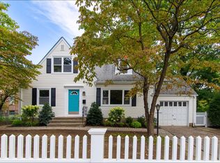 420 Pelhamdale Ave, Pelham, NY 10803