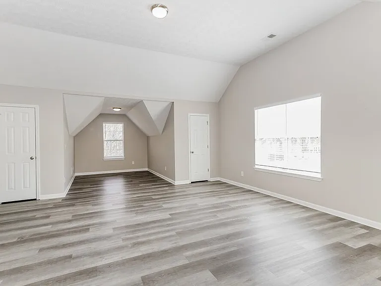 2517 Mead Ct — Photo 17