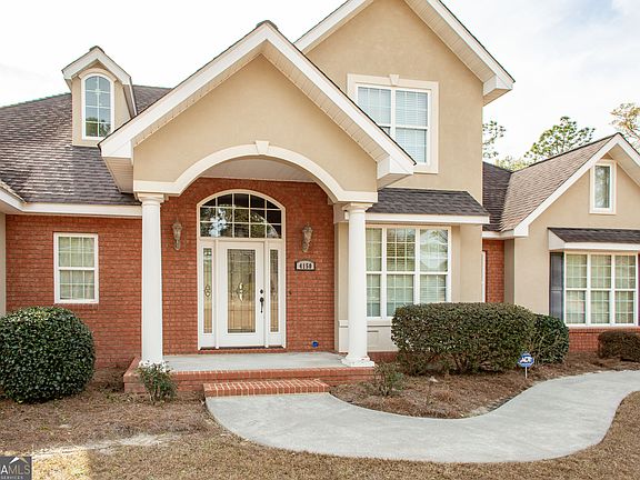 3rd image of 4150 Central Ave