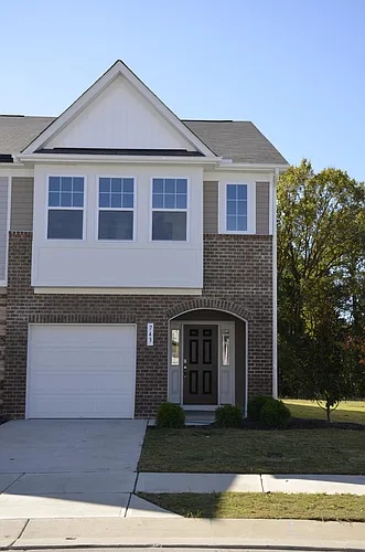 743 Ridge Cliff Ln Photo 1
