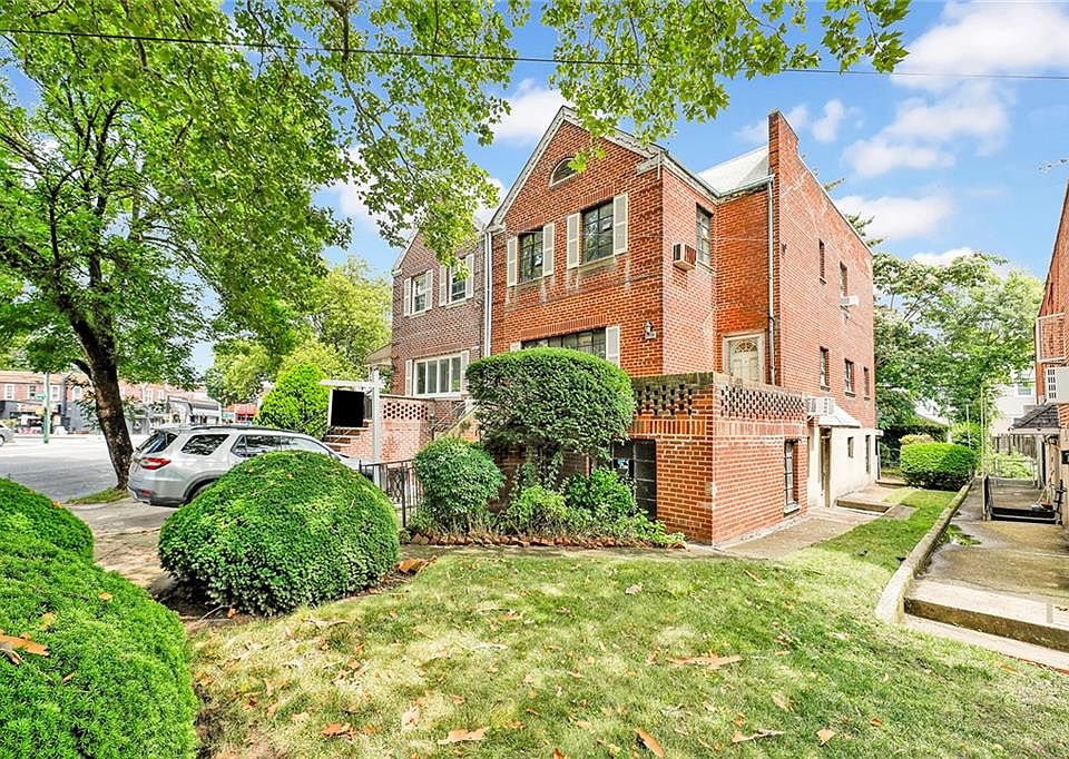 1st image of 1701 Gerritsen Ave