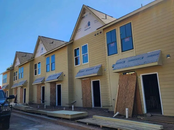 1095 Tucker Ave #202, Atlanta, GA 30310