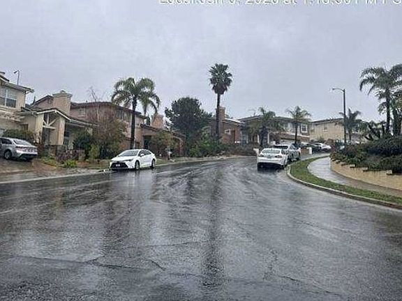 Exterior Neighborhood (street photo)