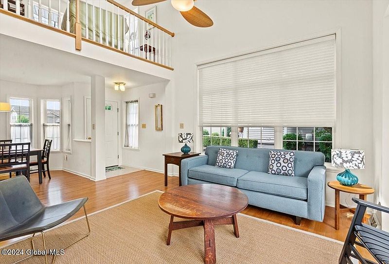 5th image of 5 Wesley Place