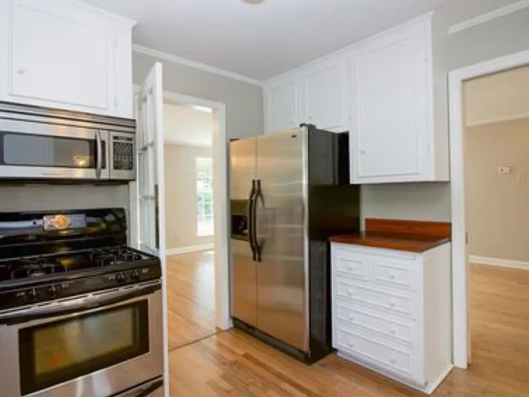 105 S Ridge St — Photo 30