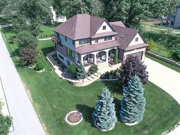 2nd image of 15520 113th Ave