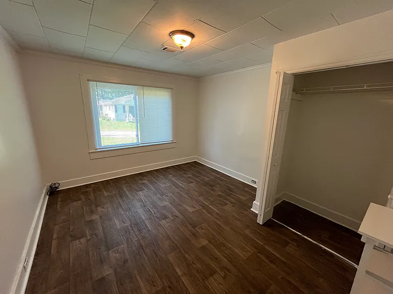 702 Elberta St #2 — Photo 8