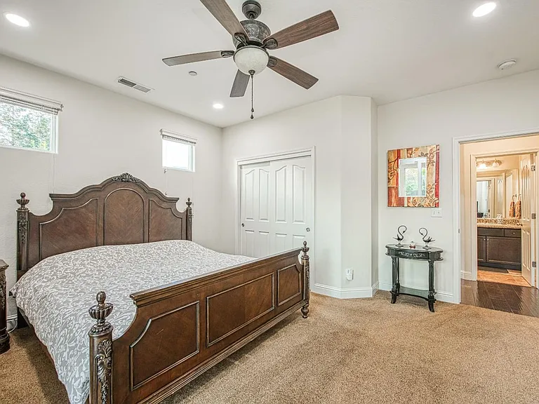 10509 N Sierra Vista Ave — Photo 29