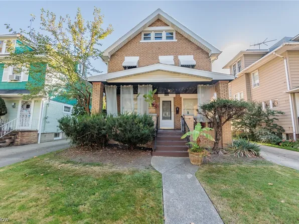 2569 Cheshire Rd, Shaker Heights, OH 44120