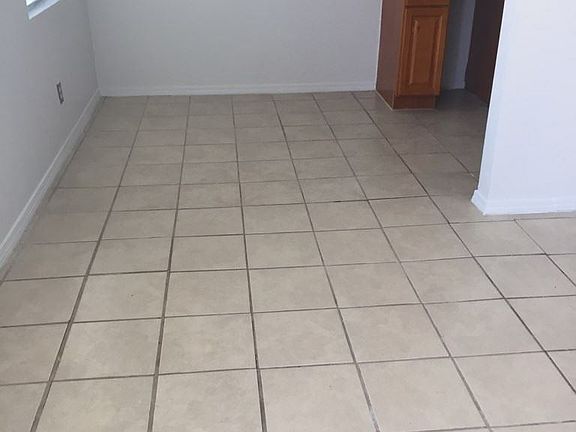 3rd image of 230 W Boston Ave 230 W Boston Ave #4
