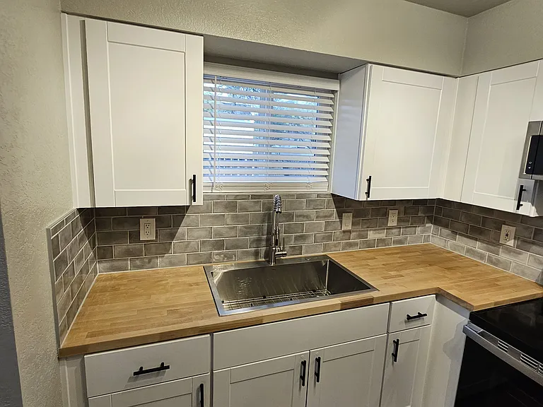 1749 E Pepper Cir #1 — Photo 16