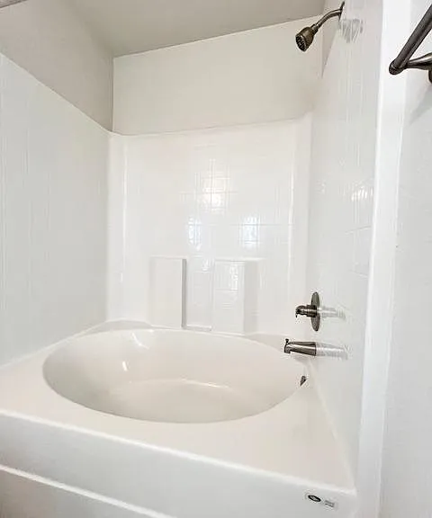 110 Dolphin Dr #A — Photo 12