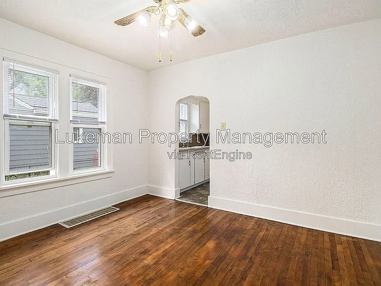 539 Gayle Ave — Photo 7