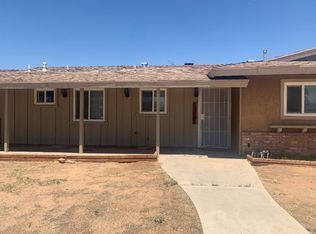 13946 Kiowa Rd, Apple Valley, CA 92307