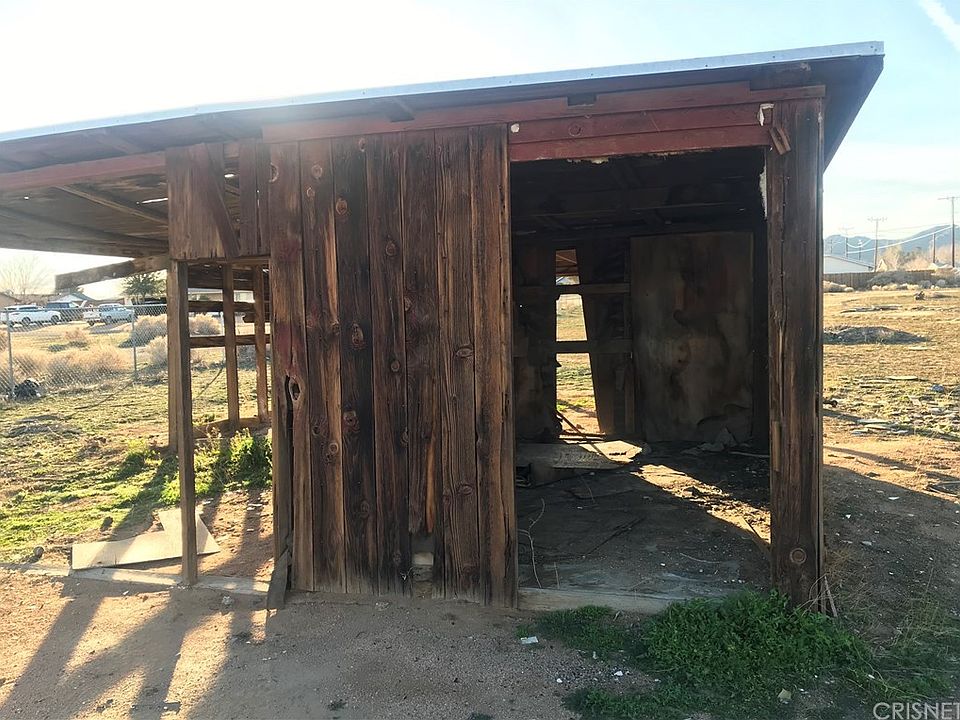2nd image of 21849 Waalew Rd