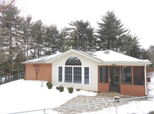 368 Spruce Dr NE, Granville, OH 43023