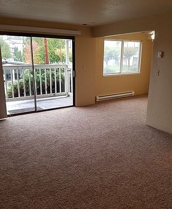 This picture is from a similar unit