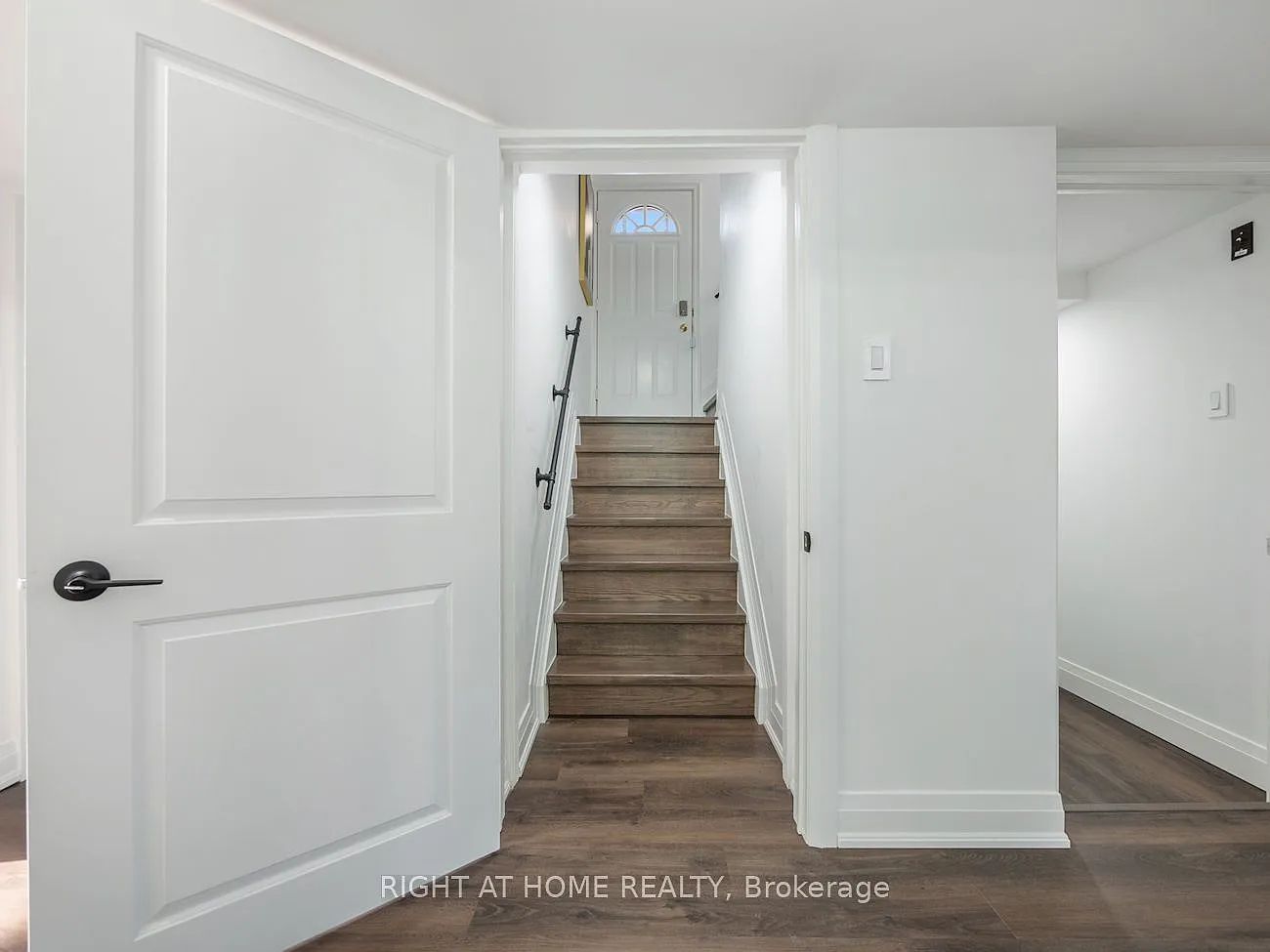 2 bed, $1,950 — Photo 2