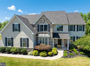 1960 Mary Ln, Harleysville, PA 19438