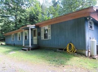 100 S Green River Rd, Colrain, MA 01340