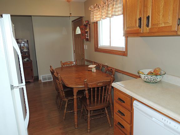 5th image of 3282 Marda Dr