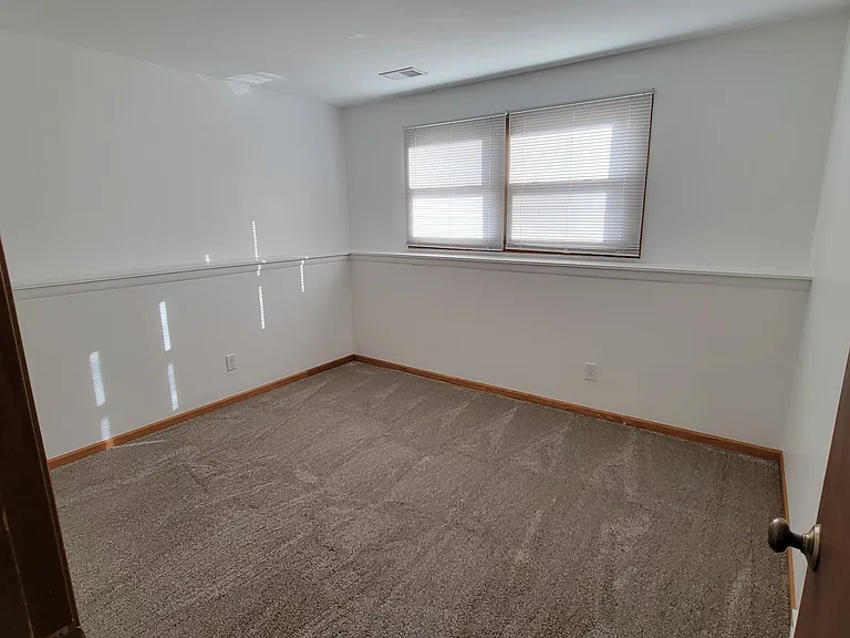8233 Imperial Dr — Photo 8