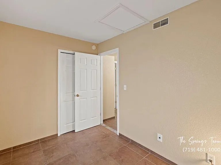 5232 Solar Ridge Dr — Photo 21
