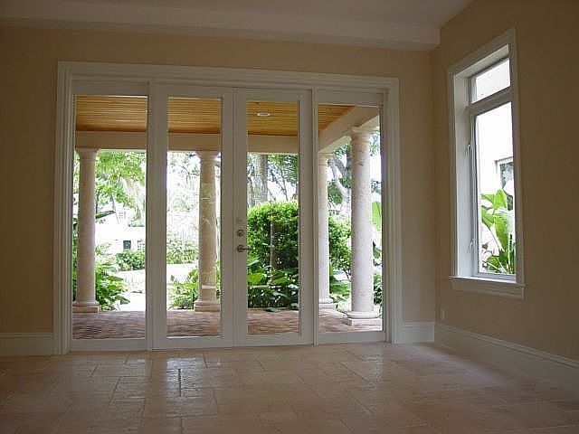 2nd image of 908 Ponce De Leon Dr