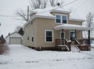 910 E Wisconsin St, Delavan, WI 53115