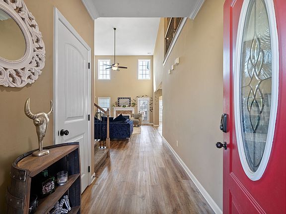 5th image of 526 Low Country Ct
