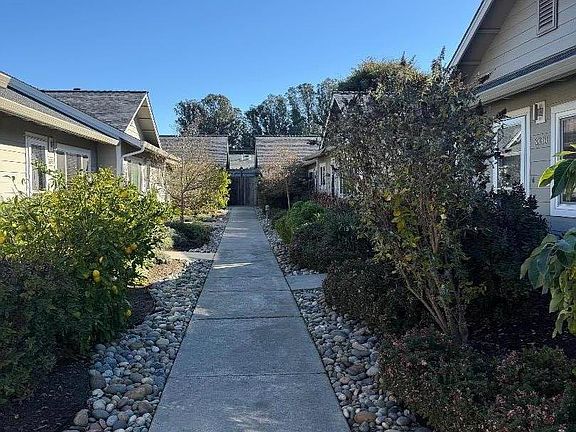 2nd image of 3332 Mission Dr