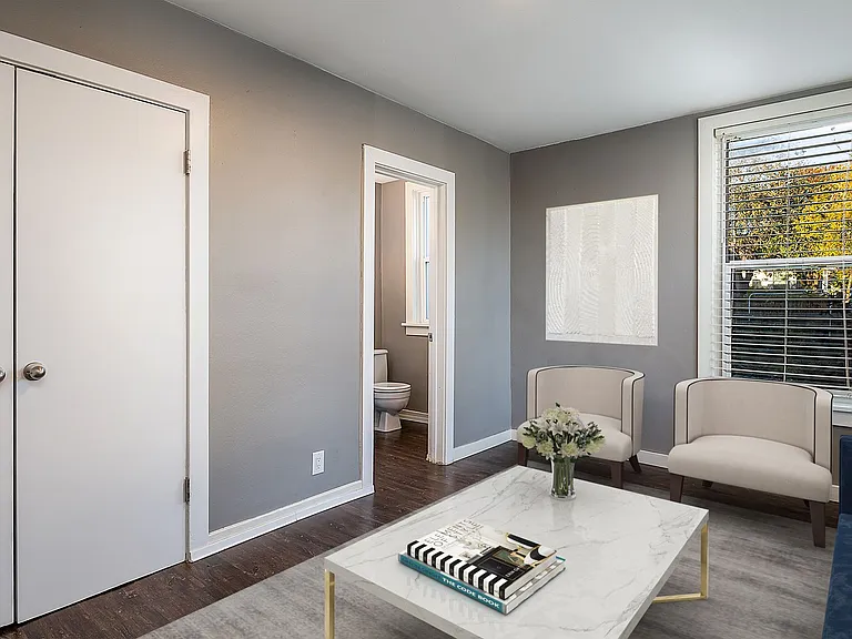 1532 Walnut St #2 — Photo 4