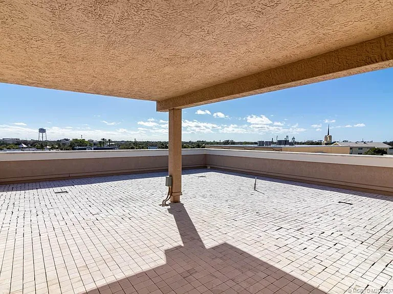 47 SW Osceola St #206 — Photo 30