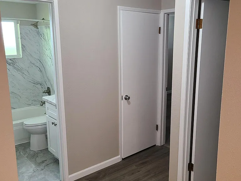 1821 E Main St — Photo 6