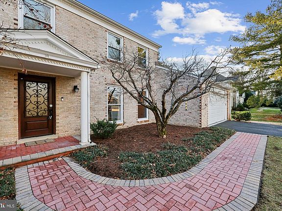 5th image of 9304 Bells Mill Rd