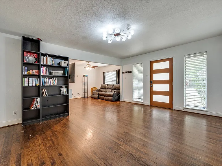 3728 Park Ln — Photo 5