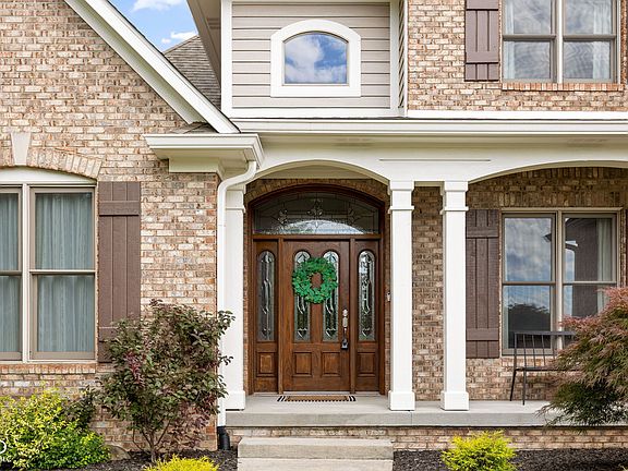 4th image of 7 Woodsedge Ct