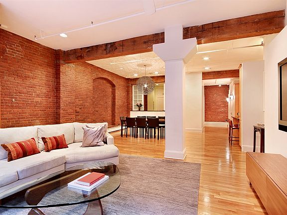 2nd image of 165 Duane St APT 4D