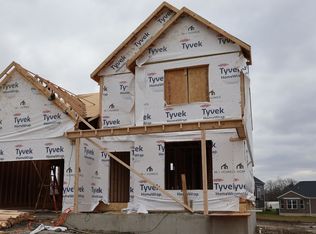 18 Glasgow St, Springboro, OH 45066