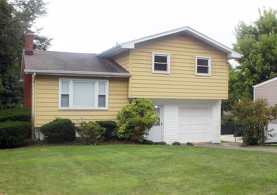 1st image of 60 Bushey Ave