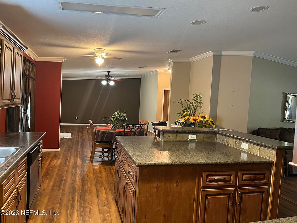 2nd image of 5906 CONNIE JEAN Road