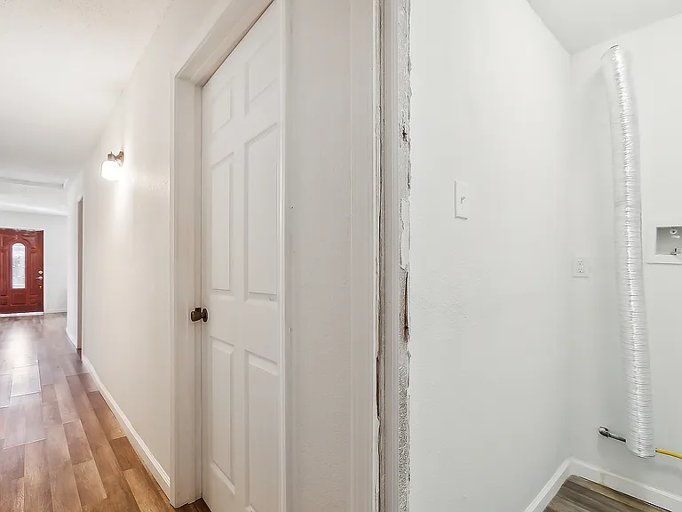 1836 Plaza Dr — Photo 11