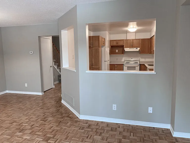 2 Tamara Way — Photo 17