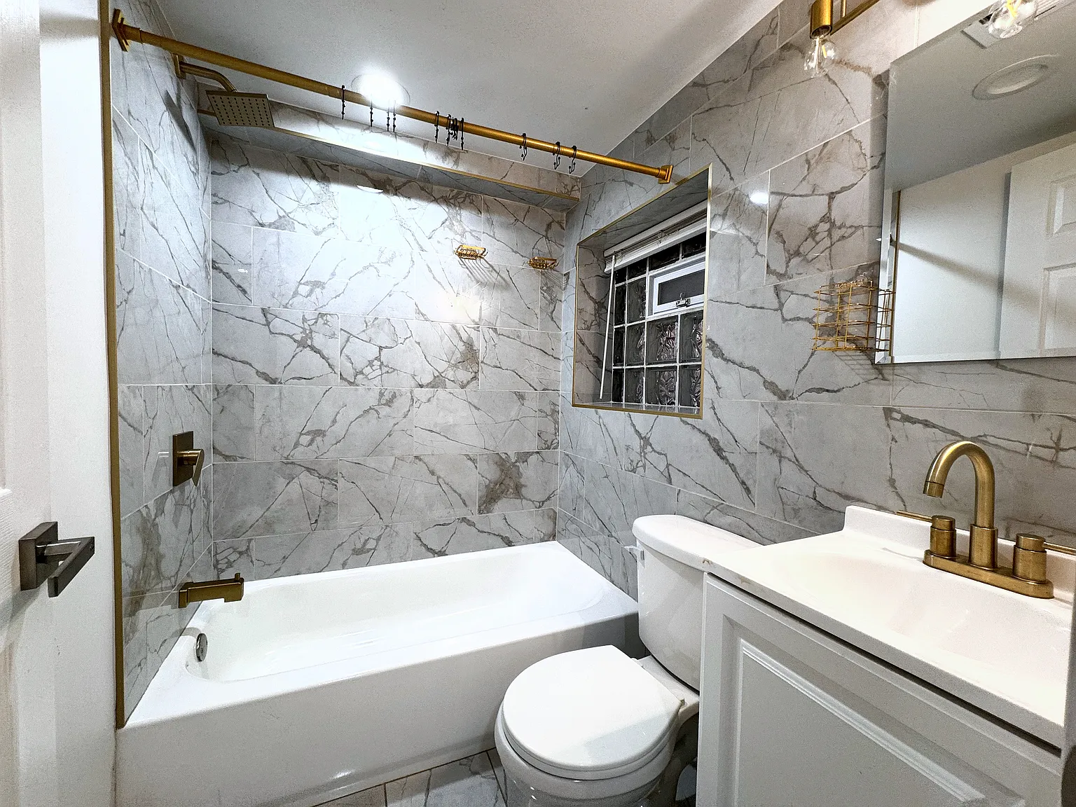 3346 N Central Park Ave — Photo 4