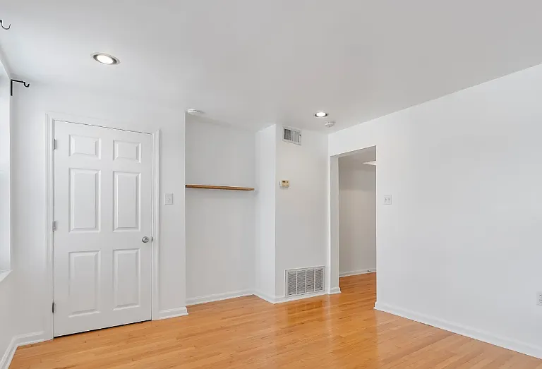 626 Carpenter St #2 — Photo 9