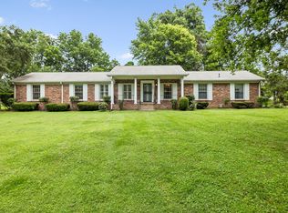 307 Woodlawn Dr, Mount Juliet, TN 37122
