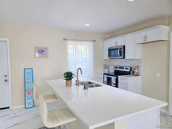 2nd image of 4327 Nelson Dr